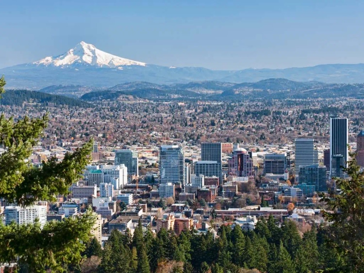 39 Quintessential Things to Do, See, and Eat in Portland
